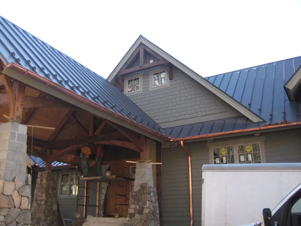 Craftsman Roofing team delivering quality roofing work in Fitzsimons